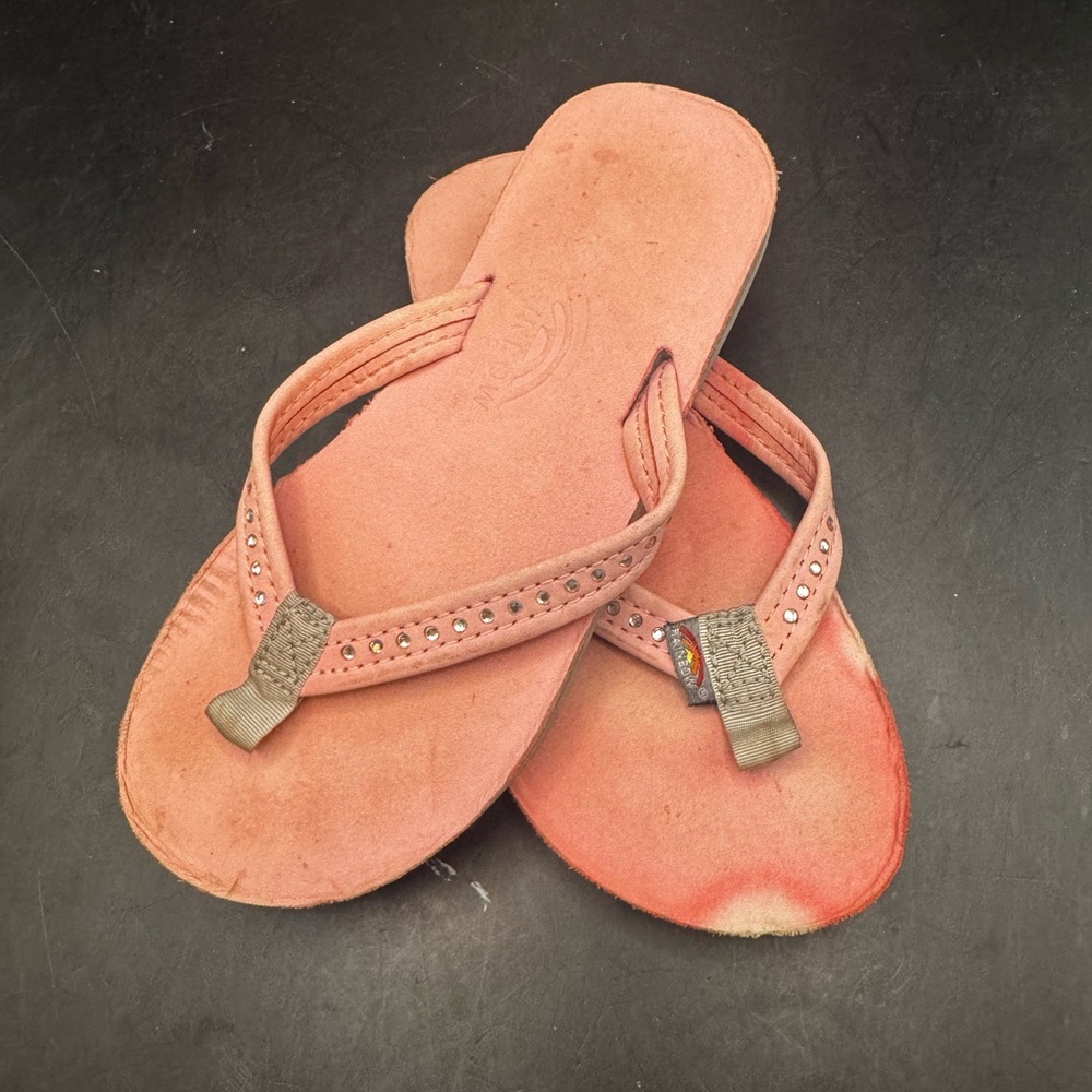 Rainbow Pink Girls Sandals Kids Crystal Premier Leather 1/2” Narrow Strap SZ 11